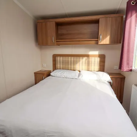 Caravan B14 Beechrise Filey